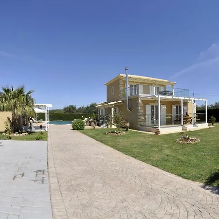 Erato-exclusive Holiday home Halikounas